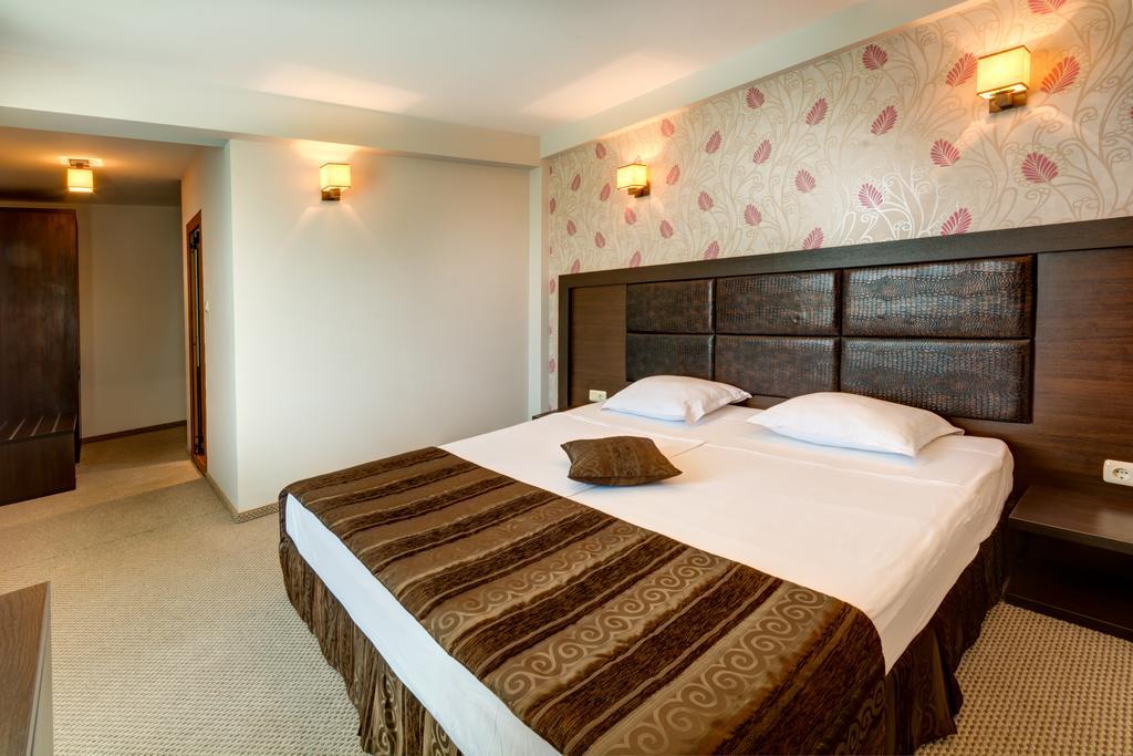 Siena House Hotell Sozopol Exteriör bild