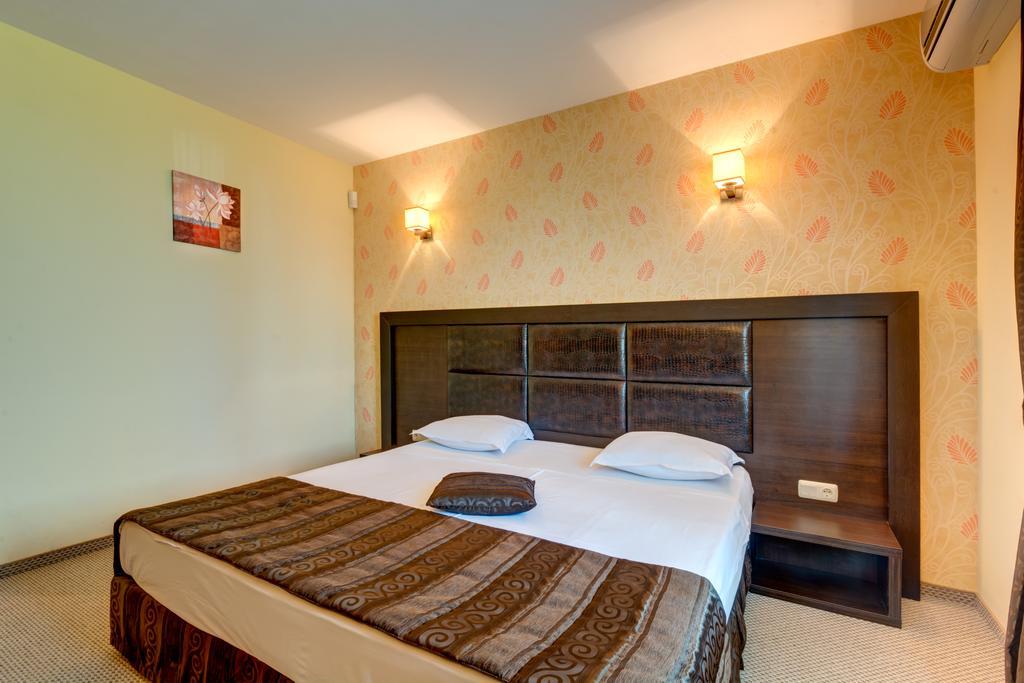 Siena House Hotell Sozopol Exteriör bild