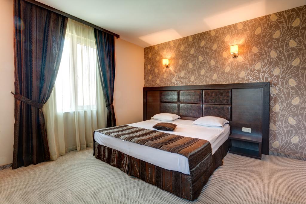 Siena House Hotell Sozopol Exteriör bild
